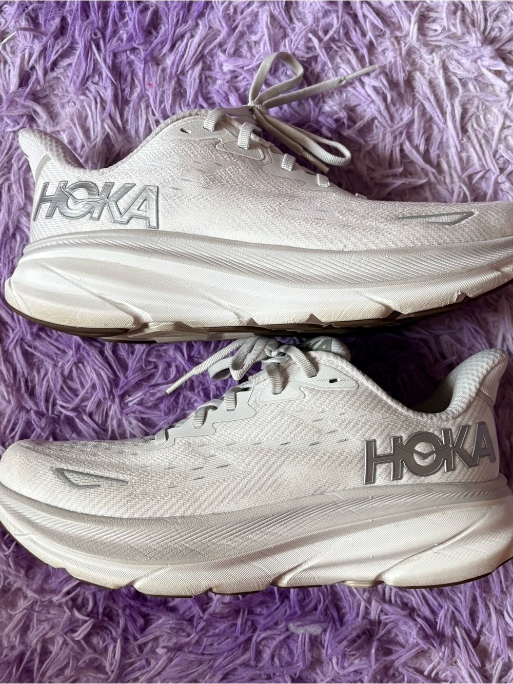 Hoka Clifton 9 running shoes